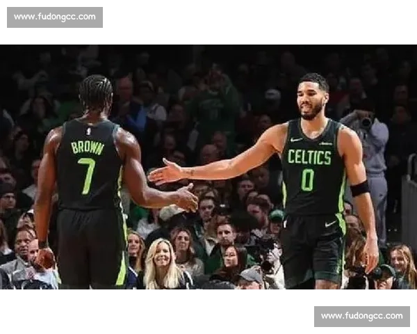 骑士队与凯尔特人队激战连连 展现东部豪强之争的历史魅力与精彩瞬间